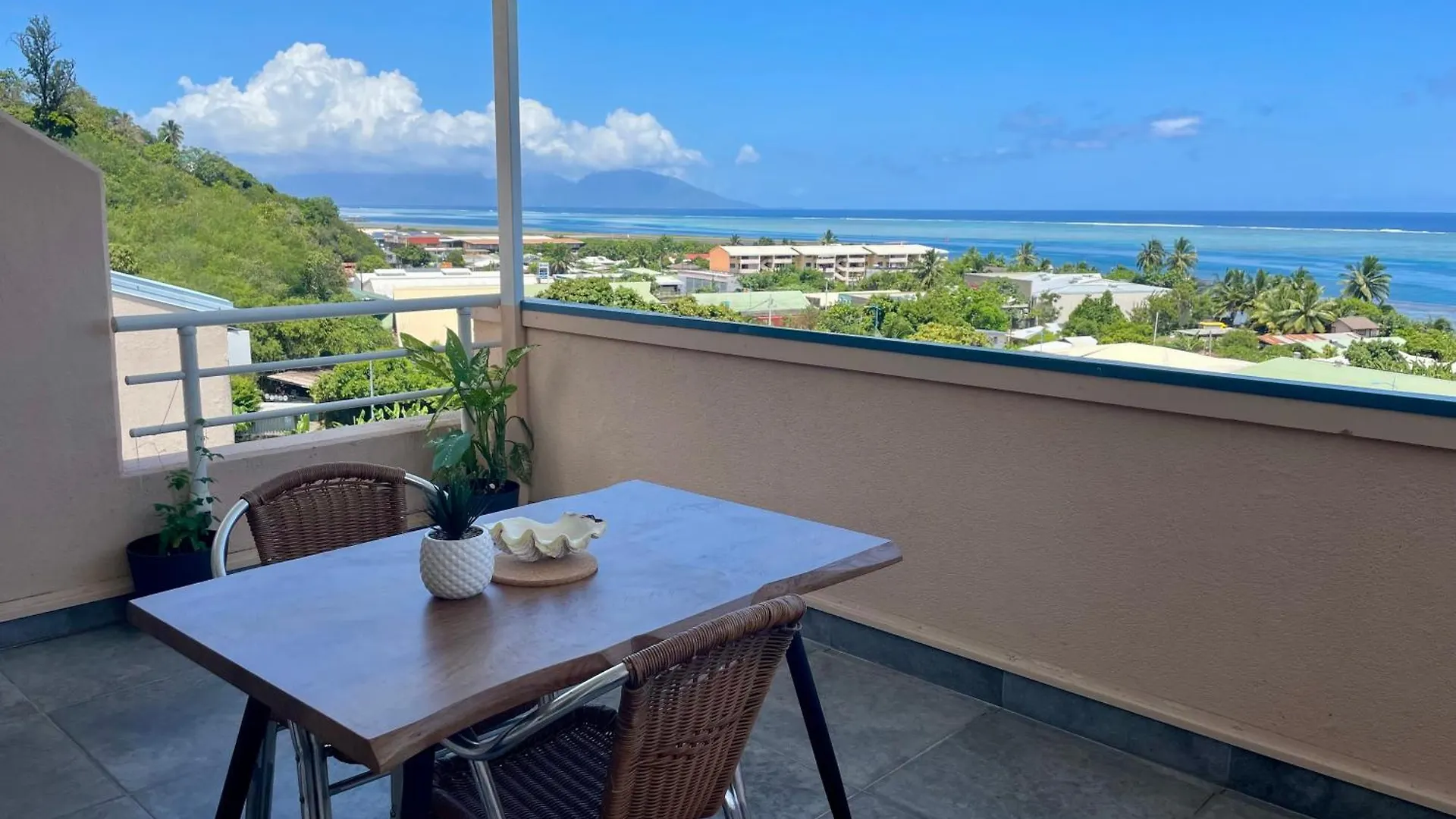 L'Echappee Bleue Apartment Faaa French Polynesia
